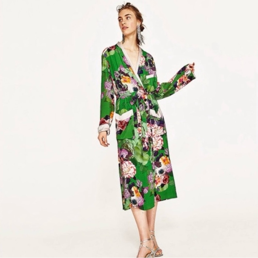 NWT - Zara Green Floral Kimono - Picture 2 of 6